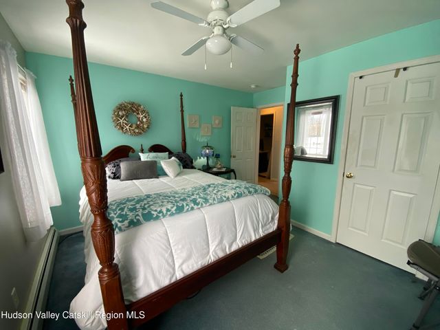 31 Mahikan Drive Drive, Hudson, NY 12534