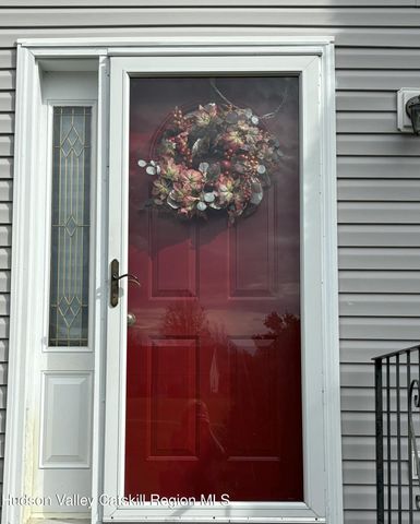 31 Mahikan Drive Drive, Hudson, NY 12534