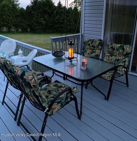 31 Mahikan Drive Drive, Hudson, NY 12534