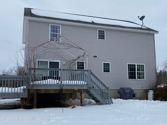 31 Mahikan Drive Drive, Hudson, NY 12534