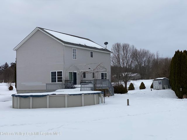 31 Mahikan Drive Drive, Hudson, NY 12534