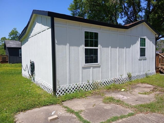 15519 Highway 6, Santa Fe, TX 77517