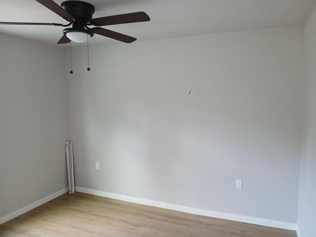 15519 Highway 6, Santa Fe, TX 77517