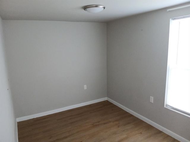 15519 Highway 6, Santa Fe, TX 77517