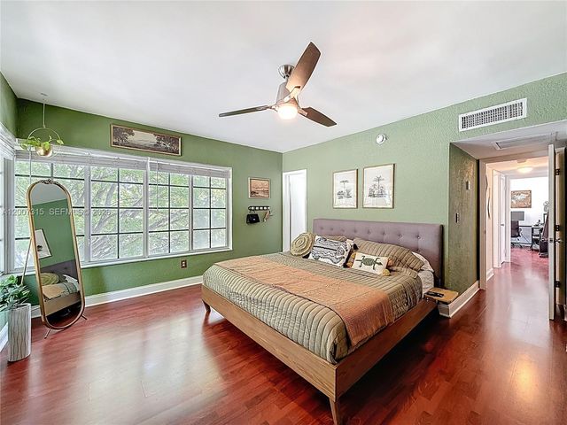 9280 Bay Harbor Ter 25, Bay Harbor Islands, FL 33154