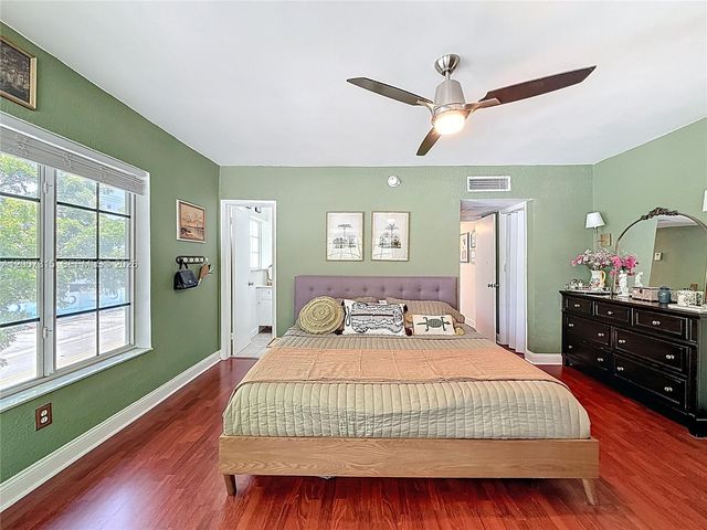 9280 Bay Harbor Ter 25, Bay Harbor Islands, FL 33154