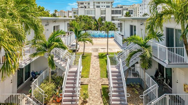 9280 Bay Harbor Ter 25, Bay Harbor Islands, FL 33154