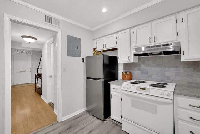 6520 Roswell Road 62, Sandy Springs, GA 30328