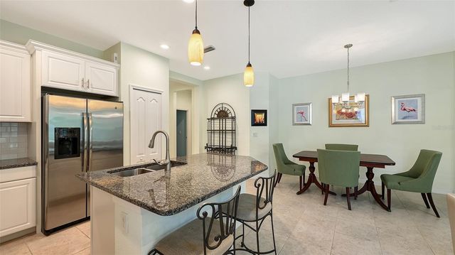 4894 MAYMONT PARK CIRCLE, Bradenton, FL 34203