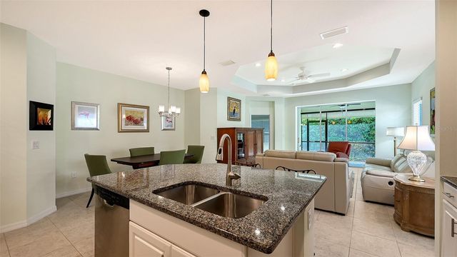 4894 MAYMONT PARK CIRCLE, Bradenton, FL 34203