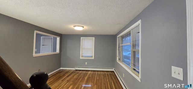 40 Beech Road, Enfield, CT 06082