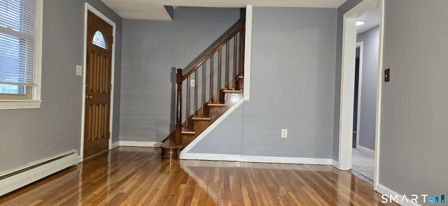 40 Beech Road, Enfield, CT 06082