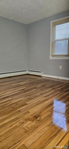 40 Beech Road, Enfield, CT 06082