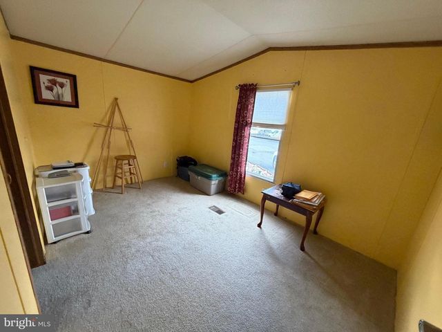 3 HILLTOP AVE, Akron, PA 17501