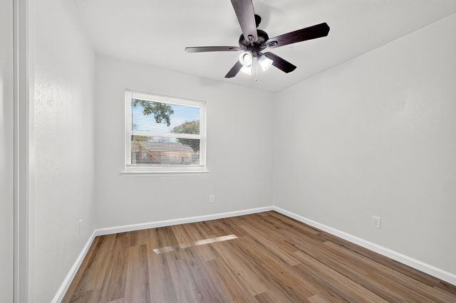 2127 Versailles Drive, Carrollton, TX 75007