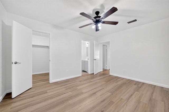 2127 Versailles Drive, Carrollton, TX 75007