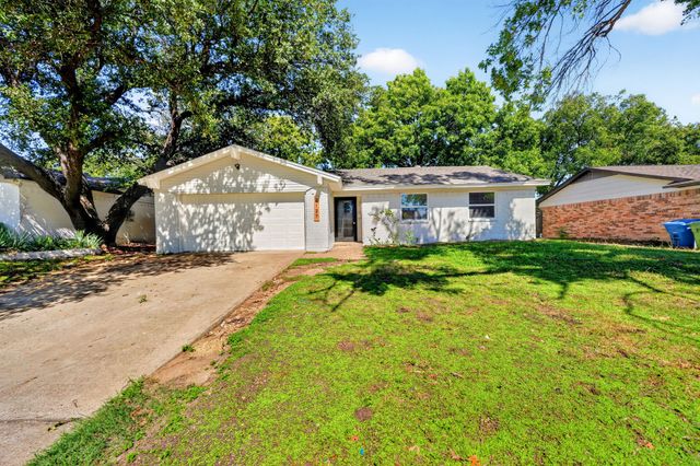 2127 Versailles Drive, Carrollton, TX 75007