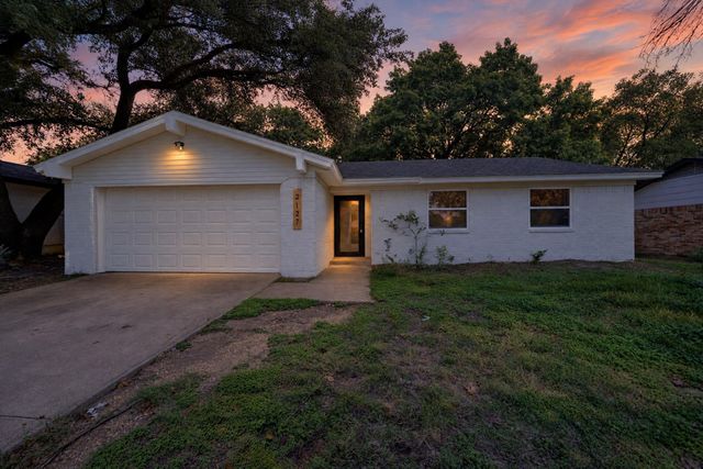 2127 Versailles Drive, Carrollton, TX 75007