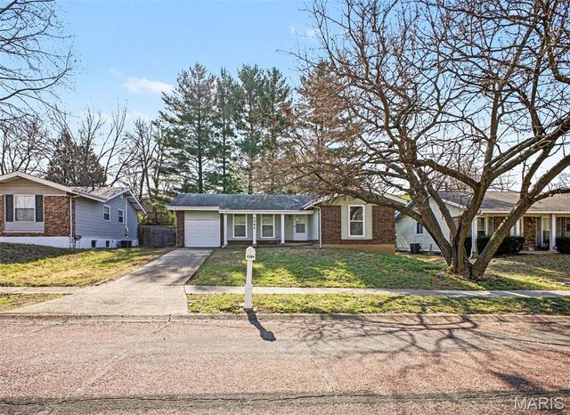 4384 Remus Drive, Florissant, MO 63033