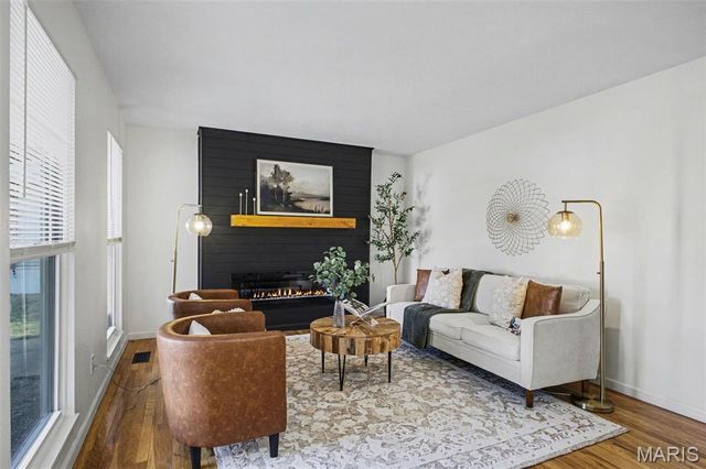 4384 Remus Drive, Florissant, MO 63033