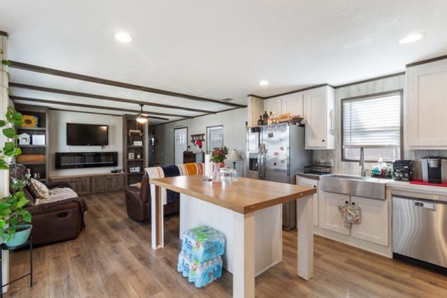 127 Oak Crest, College Station, TX 77845