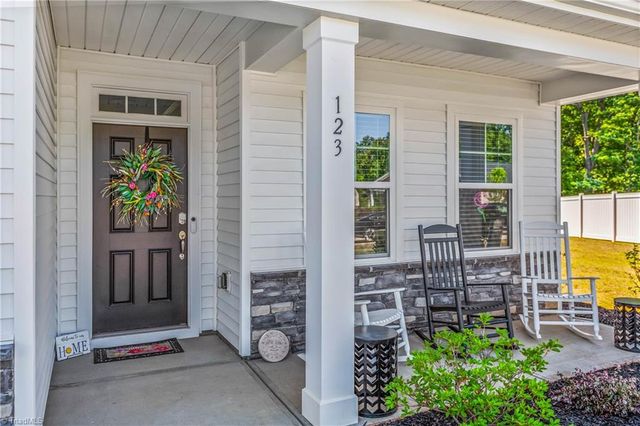 123 Piebald Drive, King, NC 27021