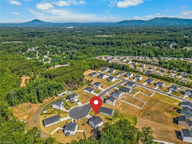 123 Piebald Drive, King, NC 27021