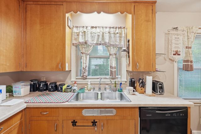 212 W J Avenue, North Little Rock, AR 72116