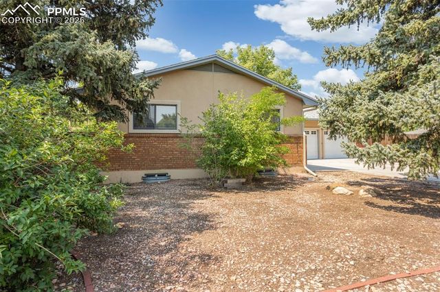 1319 Acacia Drive, Colorado Springs, CO 80907