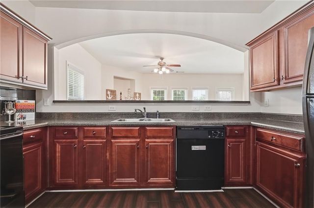 2150 Burns View Lane, Lawrenceville, GA 30044