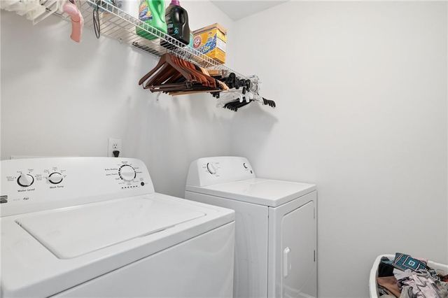 2150 Burns View Lane, Lawrenceville, GA 30044