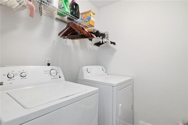 2150 Burns View Lane, Lawrenceville, GA 30044