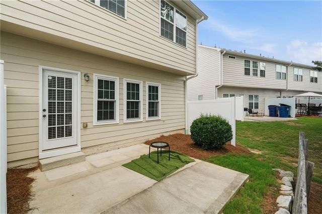 2150 Burns View Lane, Lawrenceville, GA 30044