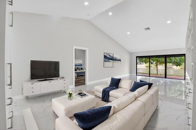 6545 Las Flores Drive, Boca Raton, FL 33433