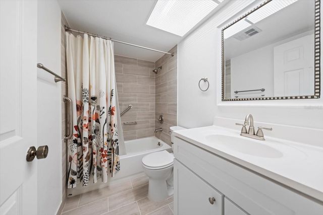 2275 KINGFISHER LANE, Clearwater, FL 33762