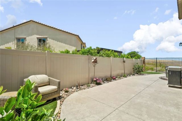 23809 Solaris Court, Corona, CA 92883
