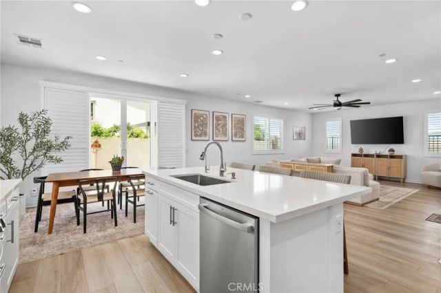 23809 Solaris Court, Corona, CA 92883