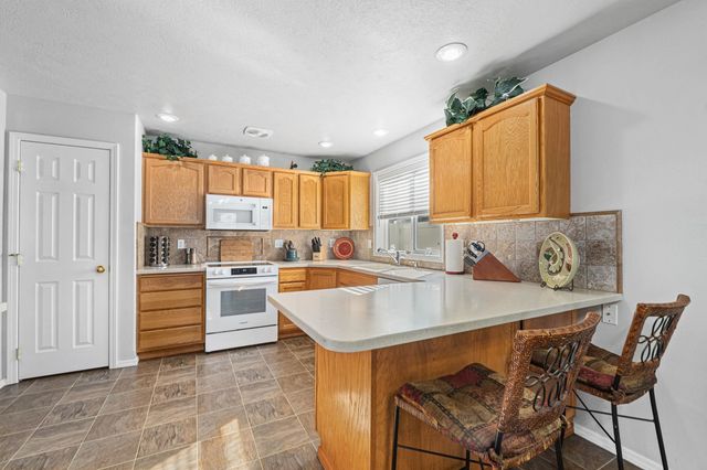 6004 Ruby Way, Nine Mile Falls, WA 99026