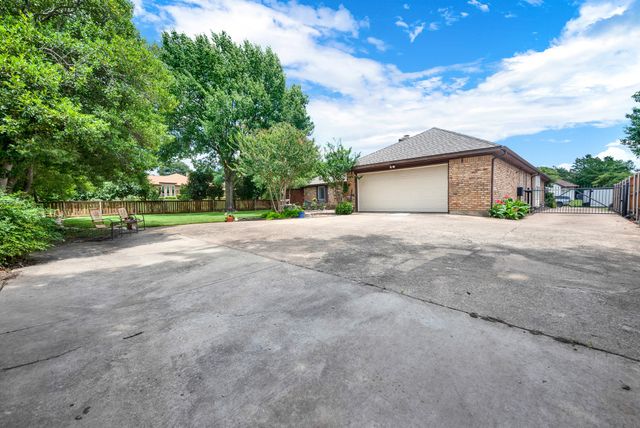 1725 Cordoba Court, Plano, TX 75074