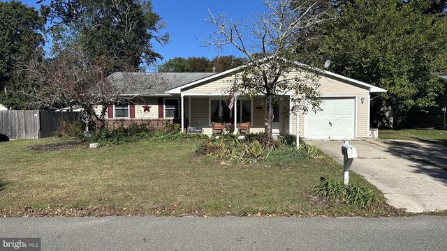 213 LAKE CRYSTALBROOK DR, Little Egg Harbor Twp, NJ 08087