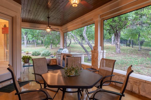 804 Laughing Dog CT, Leander, TX 78641