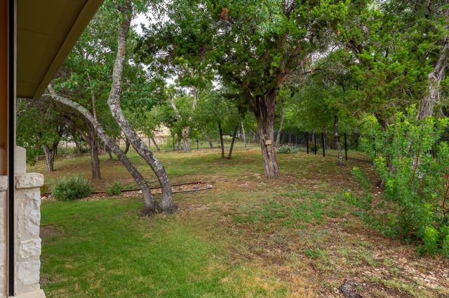 804 Laughing Dog CT, Leander, TX 78641
