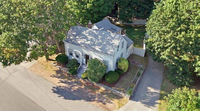 330 Haven St, Reading, MA 01867
