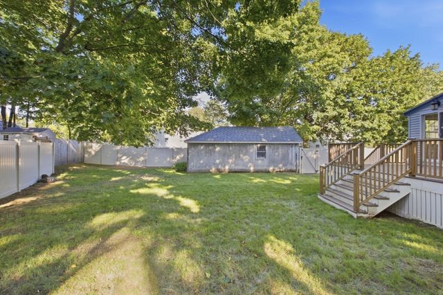 330 Haven St, Reading, MA 01867