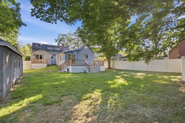 330 Haven St, Reading, MA 01867