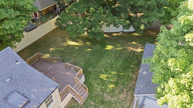 330 Haven St, Reading, MA 01867