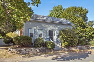 330 Haven St, Reading, MA 01867