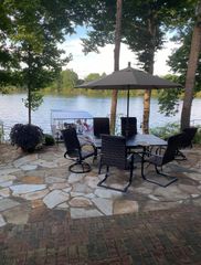 101 Canary Ln, Estill Springs, TN 37330