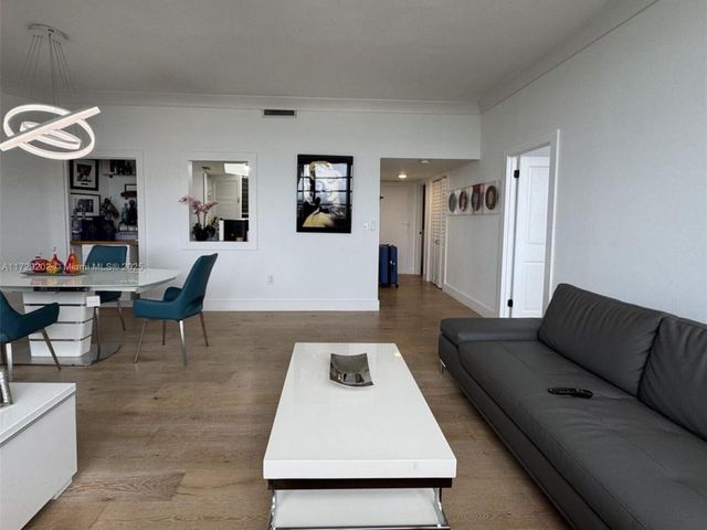 11930 N Bayshore Drive Ph10, North Miami, FL 33181