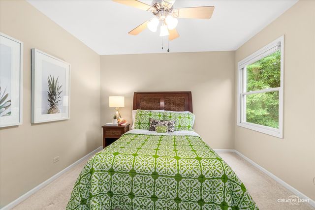 105 Sharon Court, North Aurora, IL 60542